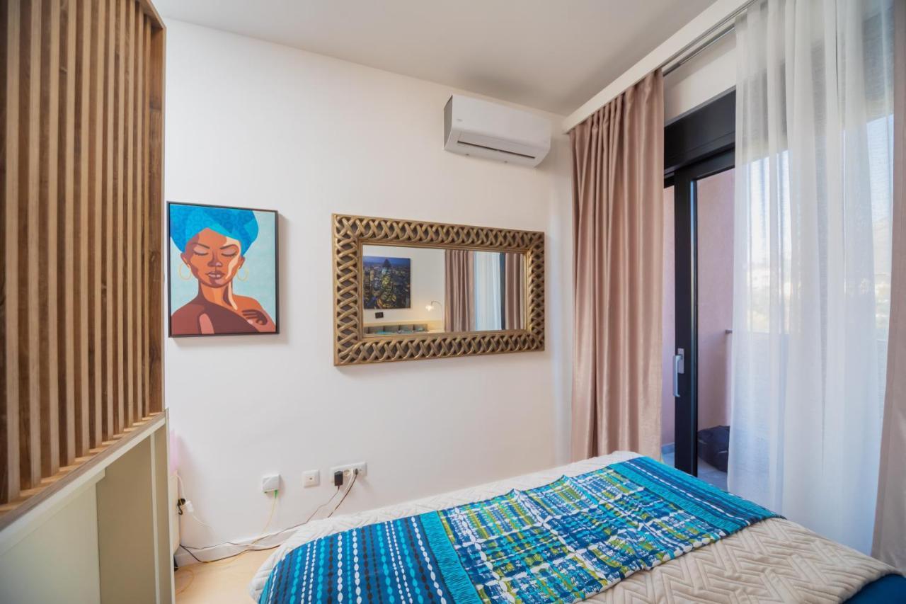 Soho Mk Lux Apartman Bar